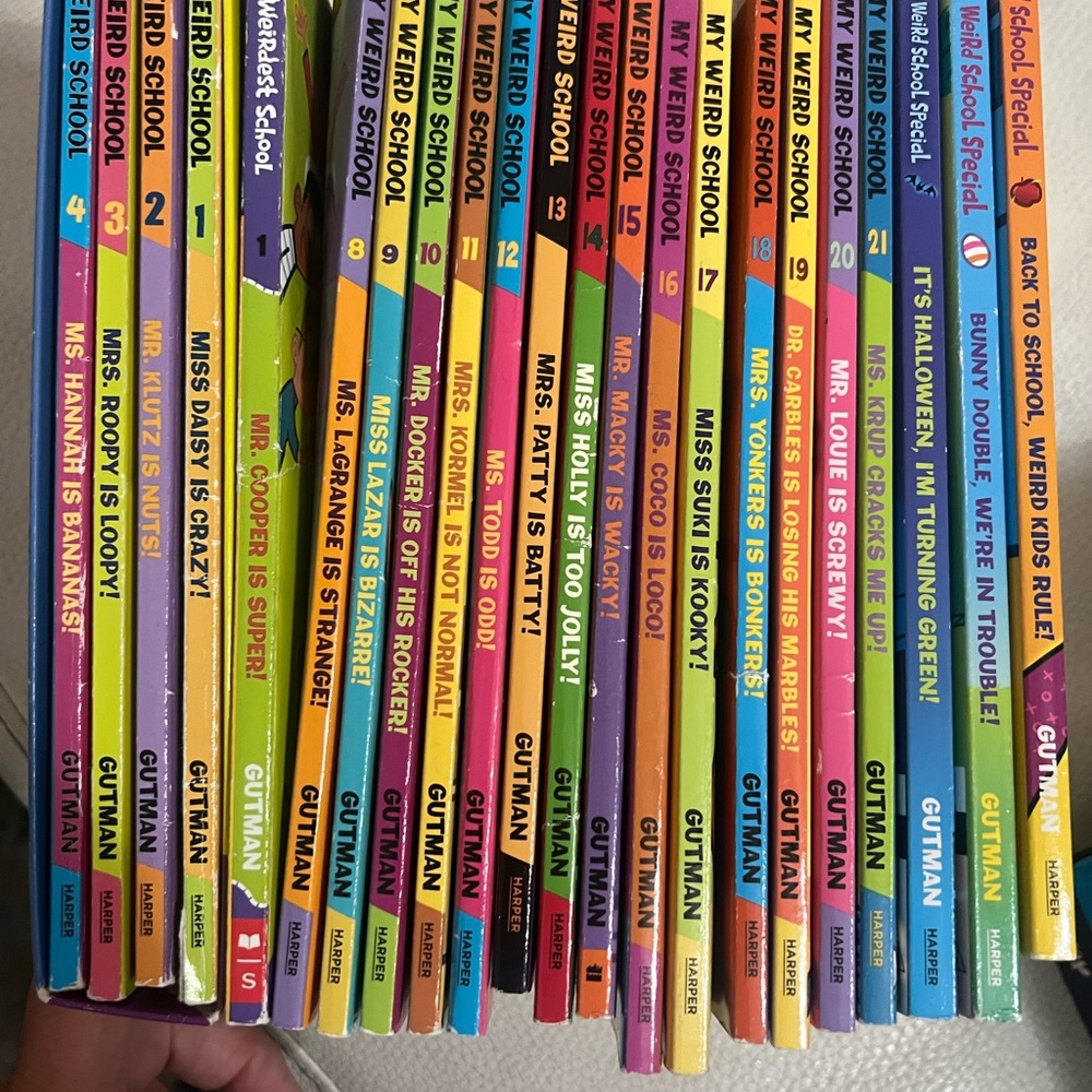 (22) Dan Gutman my weird school Book collection - Picture 2 of 3